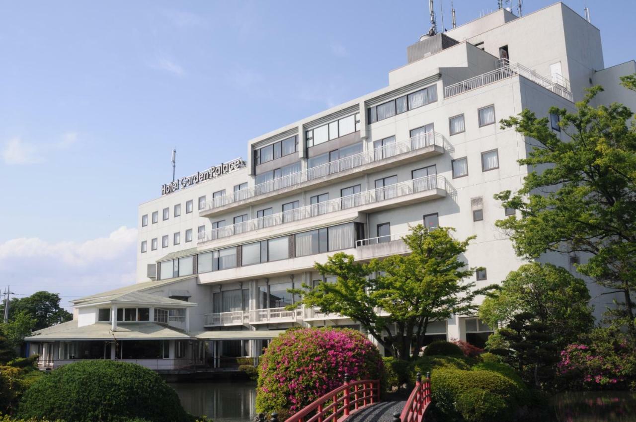 Hotel Garden Palace Kumagaya Exteriör bild